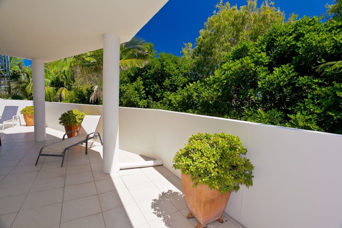 Imagen de los exteriores del Hotel Noosa Riviera. Foto 13