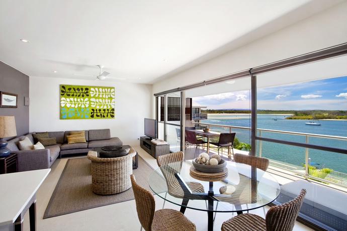 Imagen de los interiores del Hotel Noosa Shores Resort. Foto 9