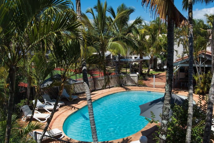 Imagen de la piscina del Hotel Noosa Sound Resort. Foto 15