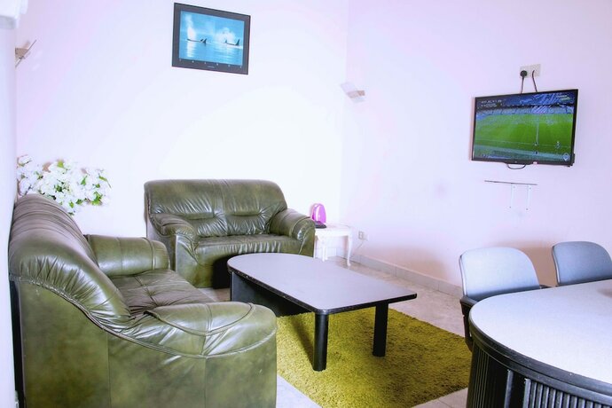 Imagen general del Hotel Nora, Cotonou. Foto 9