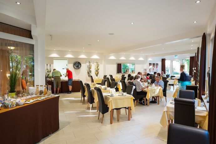 Imagen del bar/restaurante del Hotel Nora, Schlatt. Foto 3