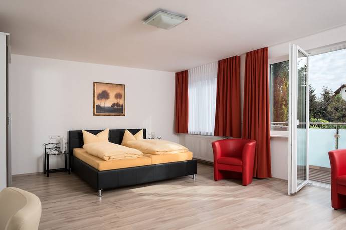 Imagen de la habitación del Hotel Nora, Schlatt. Foto 15