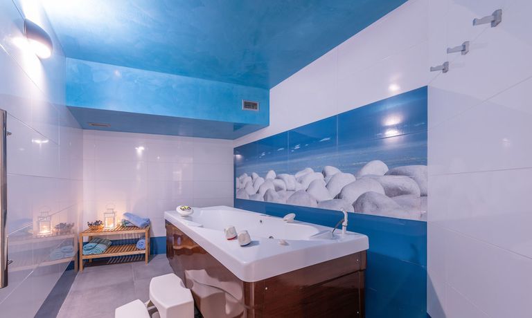 Imagen de la piscina del Hotel Norat Marina and Spa. Foto 19