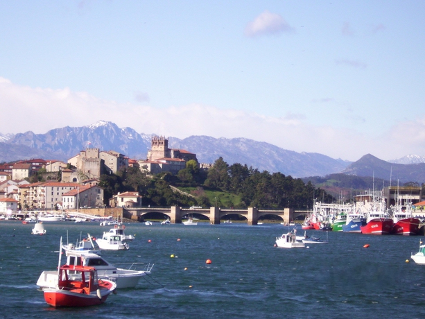 Imagen de los exteriores del Hotel Noray, San Vicente de la Barquera. Foto 11