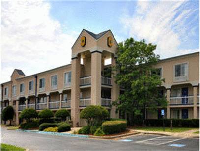 Imagen de la habitación del Hotel Norcross Inn and Suites. Foto 2