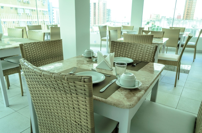Imagen del bar/restaurante del Hotel Nord Easy Campina Grande. Foto 8