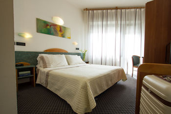 Imagen de la habitación del Hotel Nord Est, Rimini. Foto 3