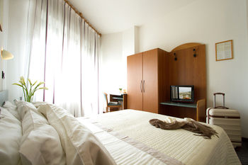 Imagen de la habitación del Hotel Nord Est, Rimini. Foto 5