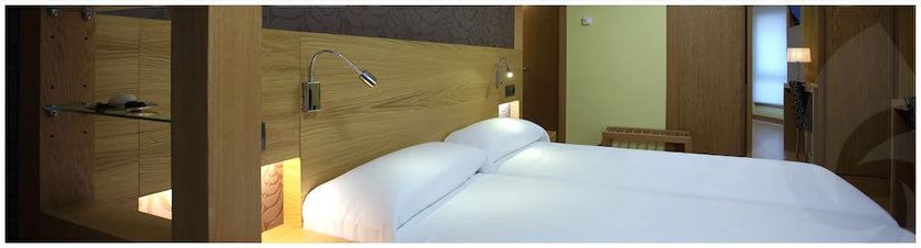 Imagen de la habitación del Hotel Nordés. Foto 6