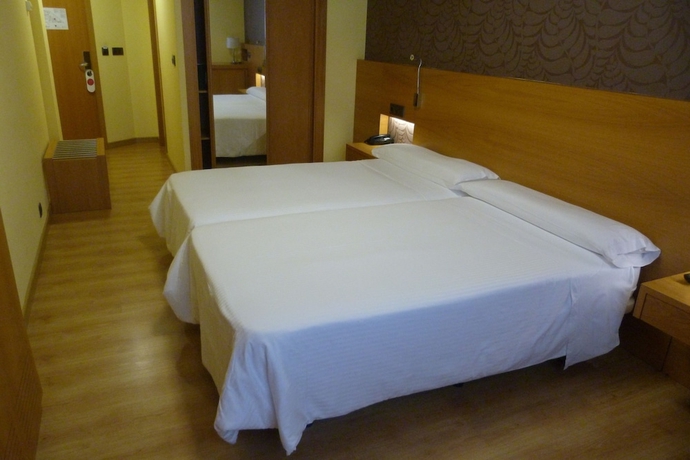 Imagen de la habitación del Hotel Nordés. Foto 14