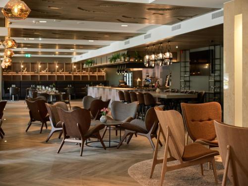 Imagen del bar/restaurante del Hotel Nordic Forum. Foto 2