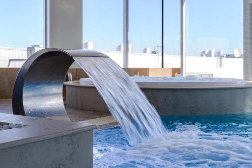 Imagen de la piscina del Hotel Nordic Forum. Foto 11