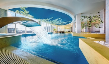 Imagen de la piscina del Hotel Nordic Forum. Foto 12