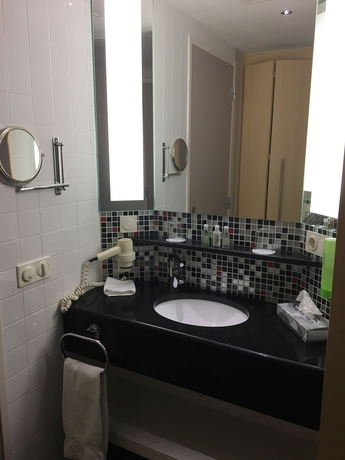 Imagen de la habitación del Hotel Nordseka hotel The Hague Voorburg. Foto 13