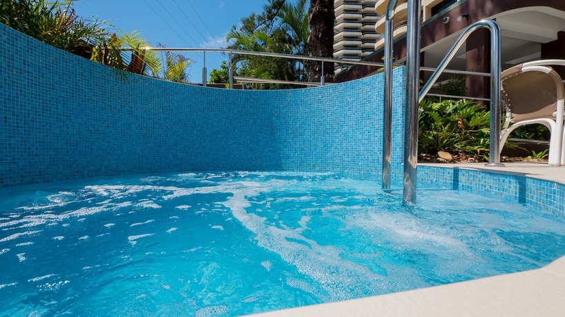 Imagen de los exteriores del Hotel Norfolk Luxury Beachfront Apartments. Foto 6