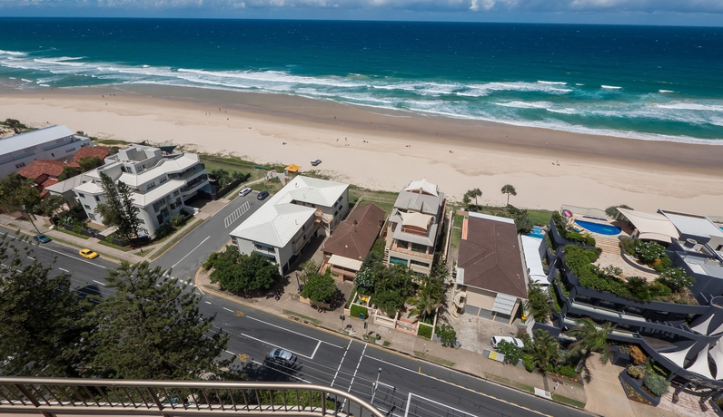 Imagen de los exteriores del Hotel Norfolk Luxury Beachfront Apartments. Foto 7