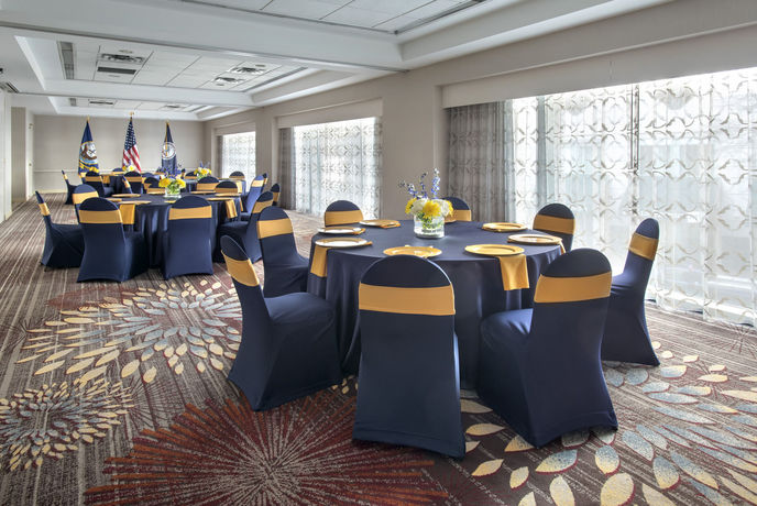 Imagen de los interiores del Hotel Norfolk Waterside Marriott. Foto 8