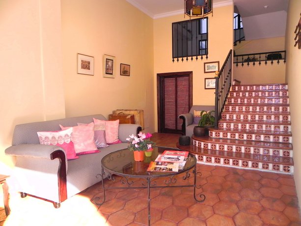 Imagen de los interiores del Hotel Noris Alaus&iacute;. Foto 14