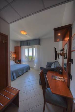 Imagen de la habitación del Hotel Noris. Foto 4