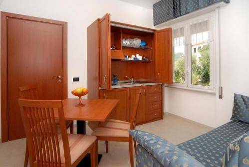 Imagen de la habitación del Hotel Noris, FINALE LIGURE. Foto 11