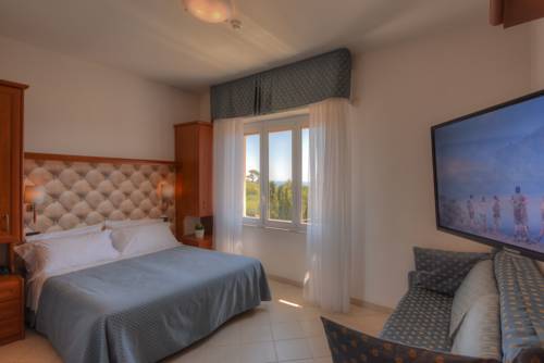 Imagen general del Hotel Noris, FINALE LIGURE. Foto 1