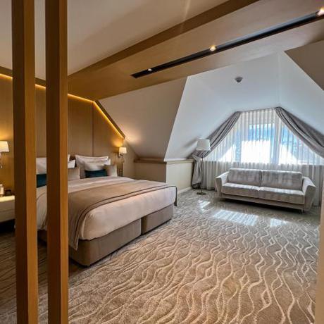 Imagen de la habitación del Hotel Normafa. Foto 31