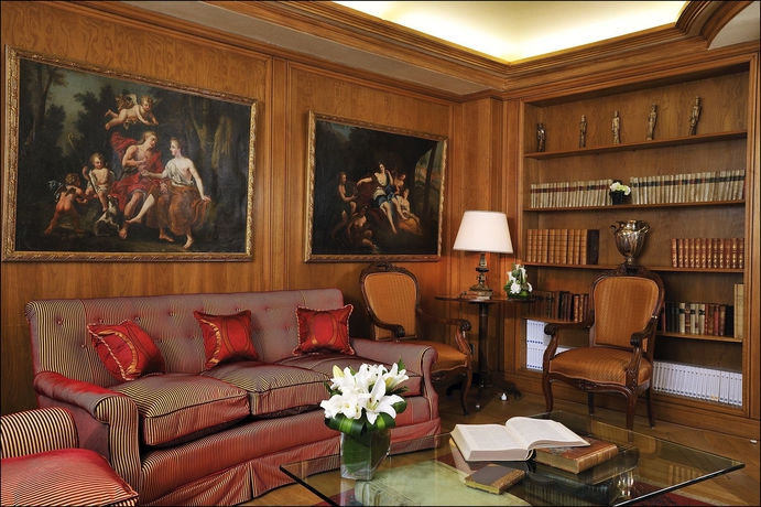 Imagen de los interiores del Hotel Norman and Spa - Paris Champs Élysées. Foto 15