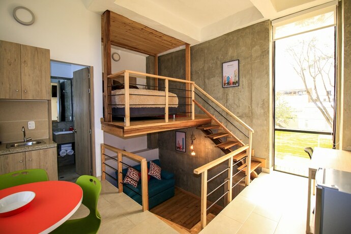 Imagen de la habitación del Hotel Normand&iacute;a Tower. Foto 17