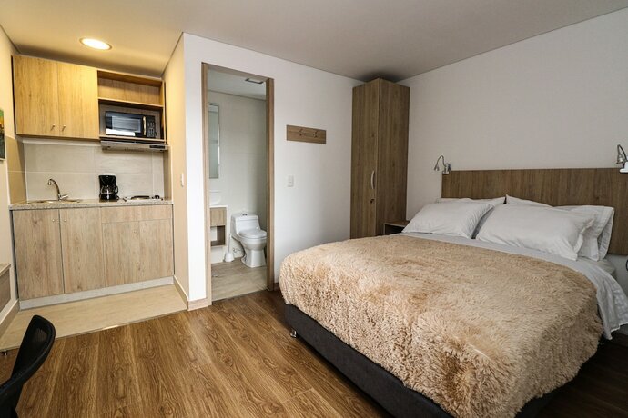 Imagen de la habitación del Hotel Normand&iacute;a Tower. Foto 19