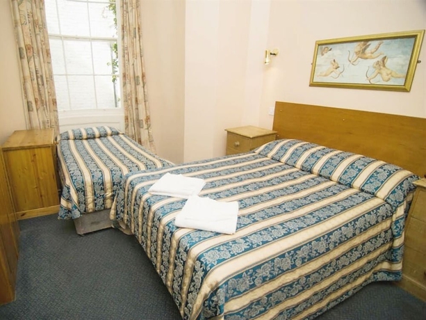 Imagen de la habitación del Hotel Normandie, Londres. Foto 2