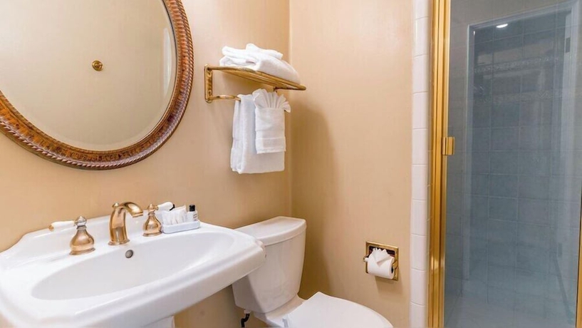 Imagen de la habitación del Hotel Normandy Inn. Foto 16