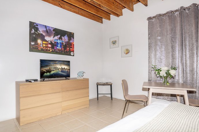 Imagen de la habitación del Hotel Norman\'s and Dining. Foto 5