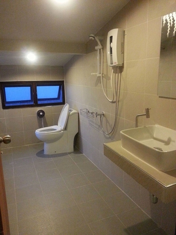 Imagen de la habitación del Hotel Norn Nab Dao Rimkhong. Foto 15