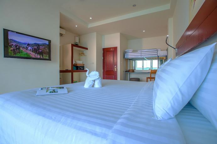 Imagen de los interiores del Hotel Norn Talay Surin Beach Phuket. Foto 18