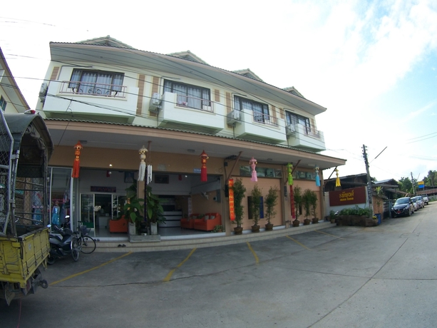 Imagen de los exteriores del Hotel Nornnan. Foto 11