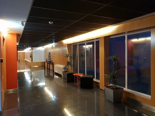 Imagen de los interiores del Hotel Norte, Villanueva de Gállego. Foto 9