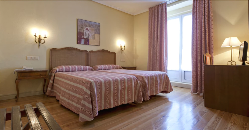 Imagen de la habitación del Hotel Norte Y Londres. Foto 9