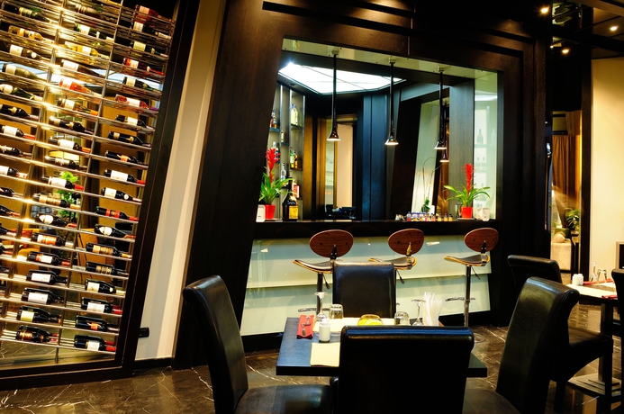 Imagen del bar/restaurante del Hotel North Avenue. Foto 5