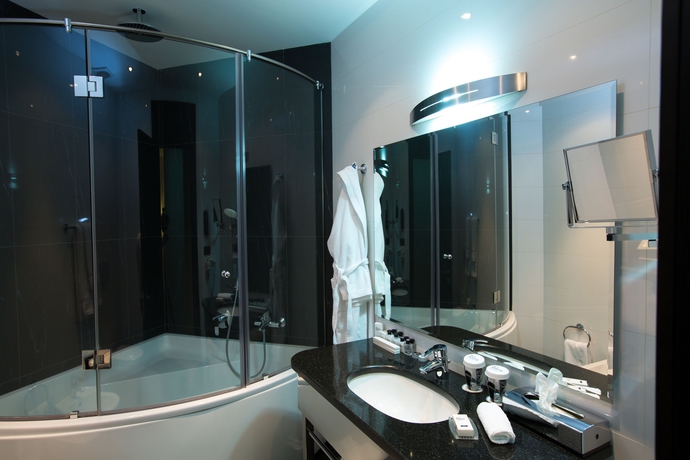 Imagen de la habitación del Hotel North Avenue. Foto 12