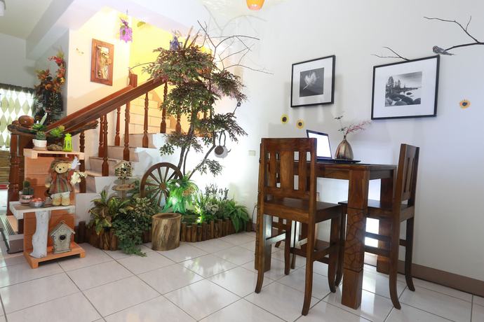 Imagen de los interiores del Hotel North Europe Holiday House. Foto 17