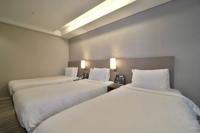 Imagen de la habitación del Hotel North Harbor Busan. Foto 17