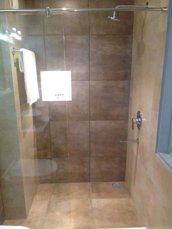 Imagen de la habitación del Hotel North House. Foto 17