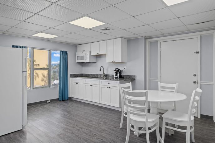 Imagen de la habitación del Hotel North Shore Oceanfront Resort. Foto 17