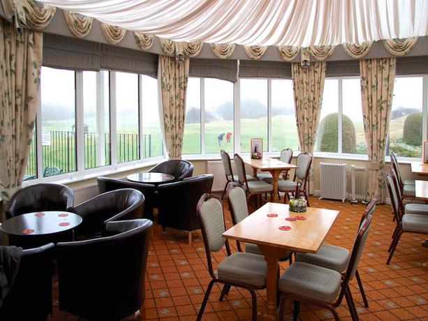 Imagen del bar/restaurante del Hotel North Shore and Golf Club. Foto 2