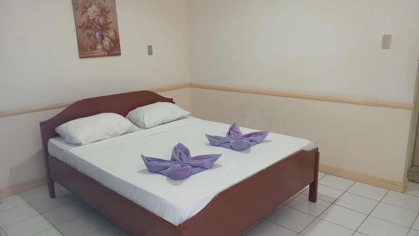 Imagen de la habitación del Hotel North Shores Inn. Foto 10