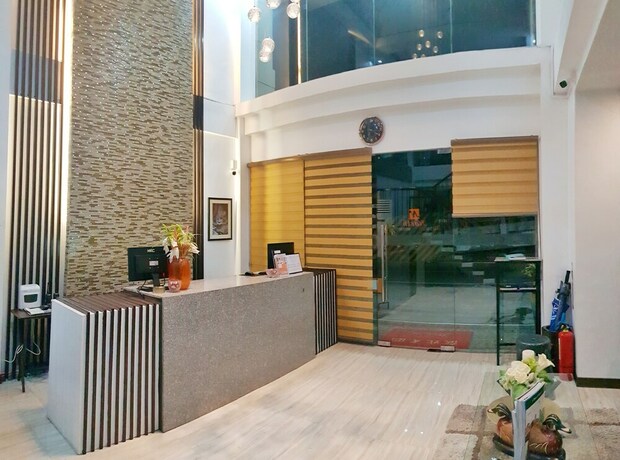 Imagen de los interiores del Hotel North Tourist Inn. Foto 36
