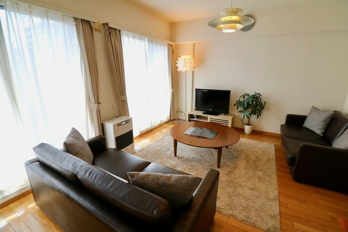Imagen de la habitación del Hotel Northern Palace 77. Foto 9
