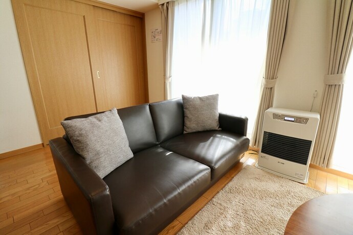 Imagen de la habitación del Hotel Northern Palace 77. Foto 13