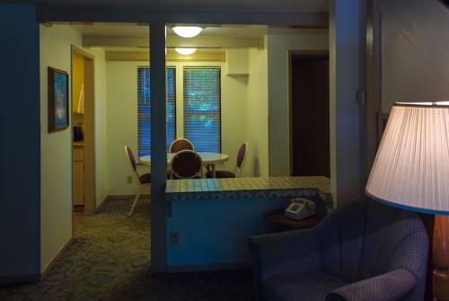 Imagen de la habitación del Hotel Northern Queen Inn. Foto 4
