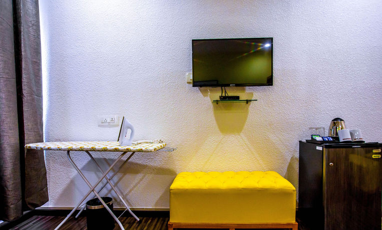 Imagen de la habitación del Hotel Northern Suites E Block. Foto 9